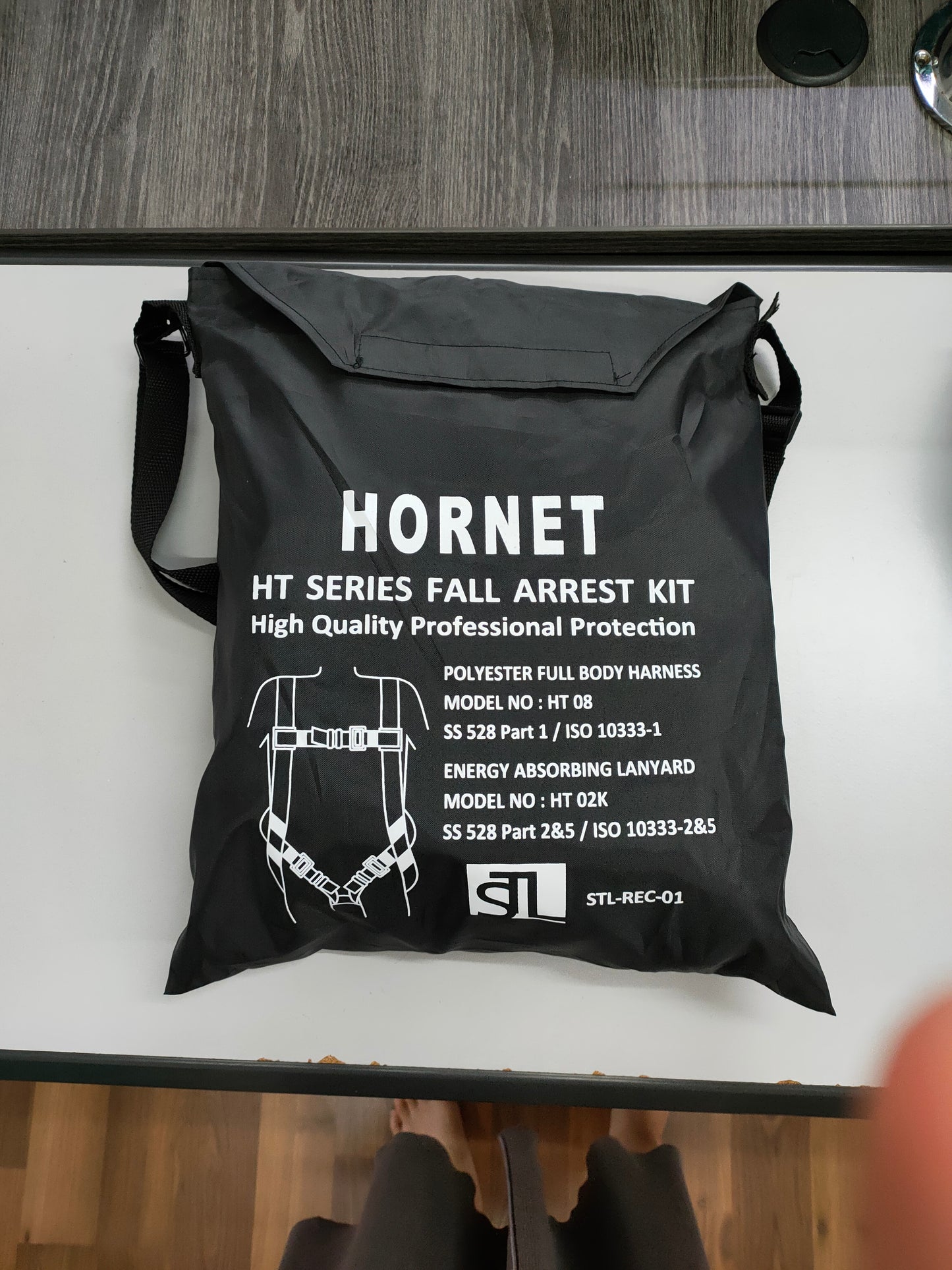 [ HORNET ] SAFETY FULL BODY HARNESS FALL PROTECTION WITH POLYAMIDE LANYARD LARGE HOOK & ABSORBER HT08 & HT02K